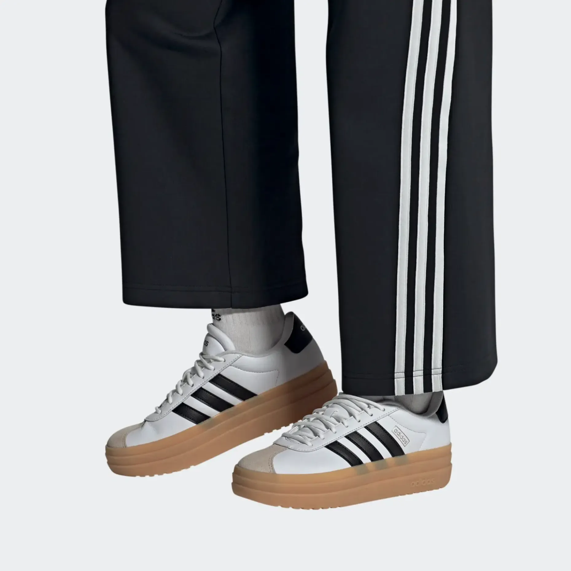 adidas Sportswear VI Court bold tennarit