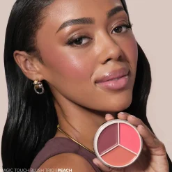 Anastasia Beverly Hills Blush Trio poskipunapaletti 9 g