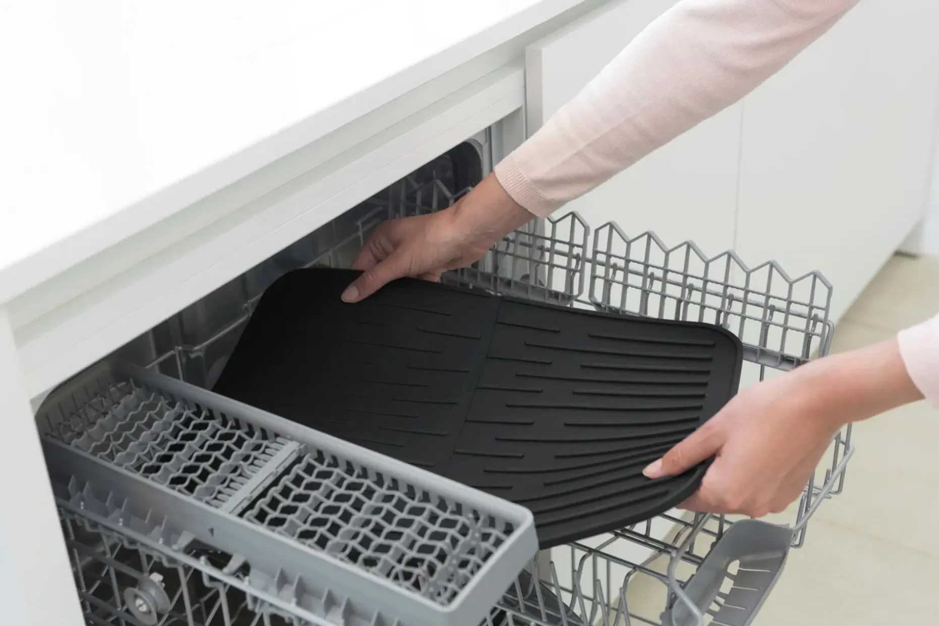 Brabantia astiakuivausalusta silikoni dark grey