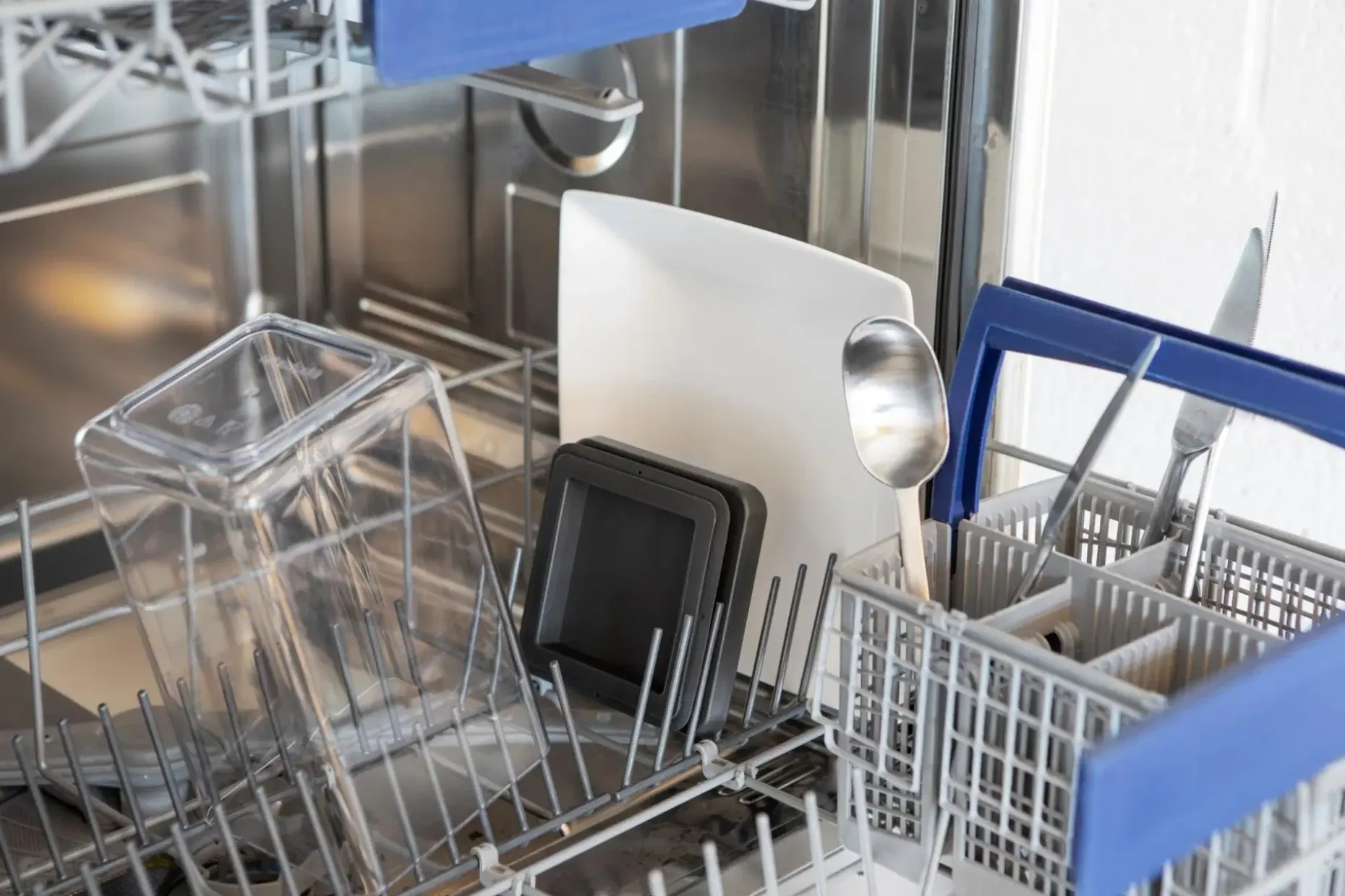Brabantia nelikulmainen säilytyspurkki 1,6L dark grey