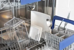 Brabantia nelikulmainen säilytyspurkki 1,6L light grey