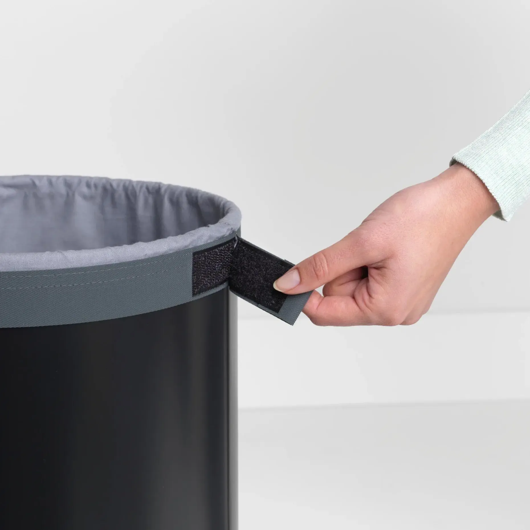 Brabantia pyykkikori korkkikansi 35L matt black