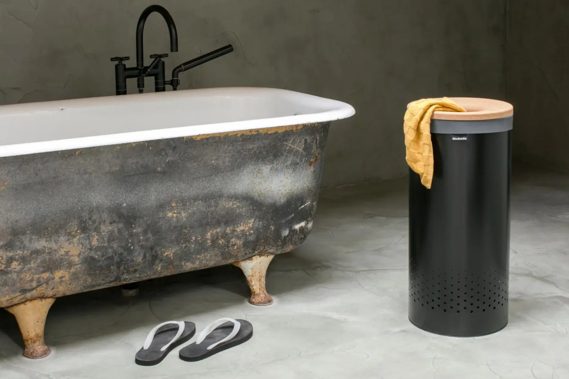 Brabantia pyykkikori korkkikansi 35L matt black