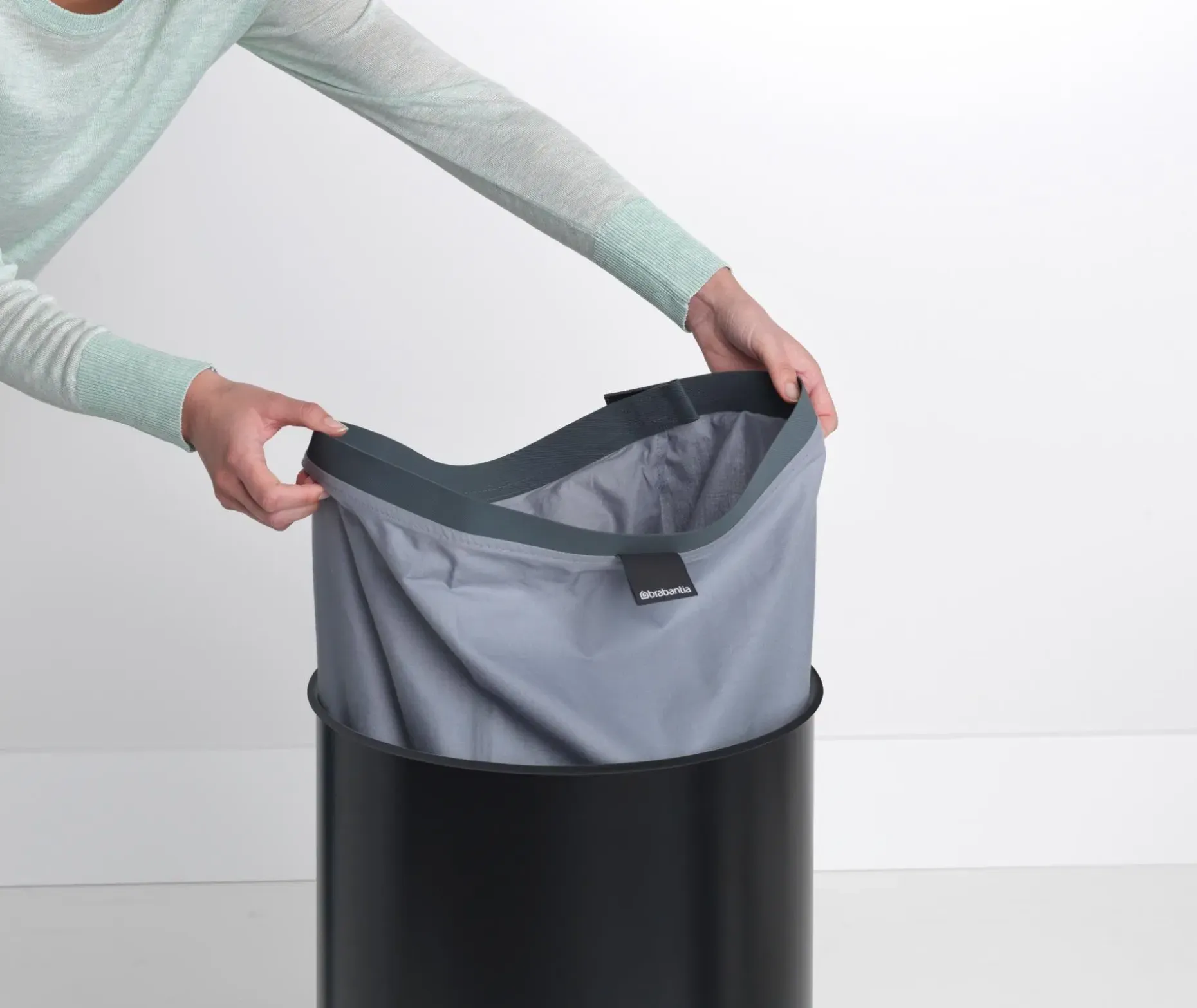 Brabantia pyykkikori korkkikansi 60L matt black