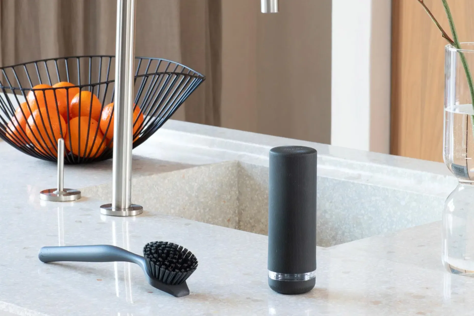 Brabantia SinkStyle saippuapuristin dark grey
