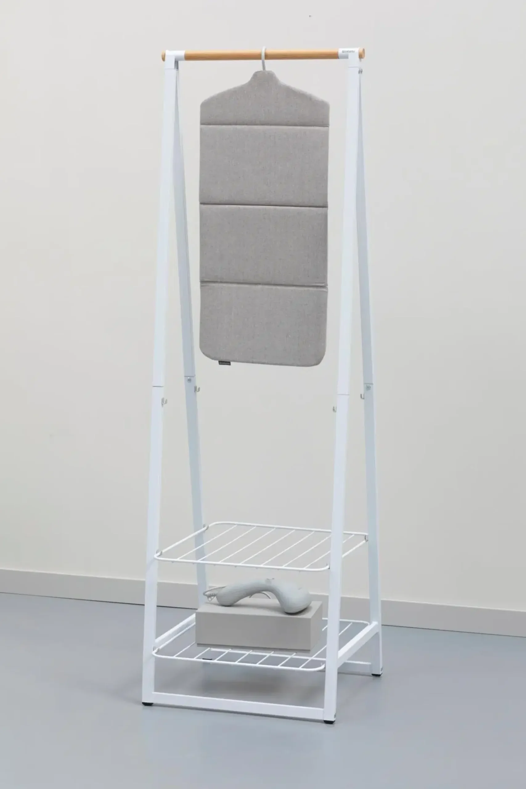 Brabantia taitettava höyrytyslauta grey