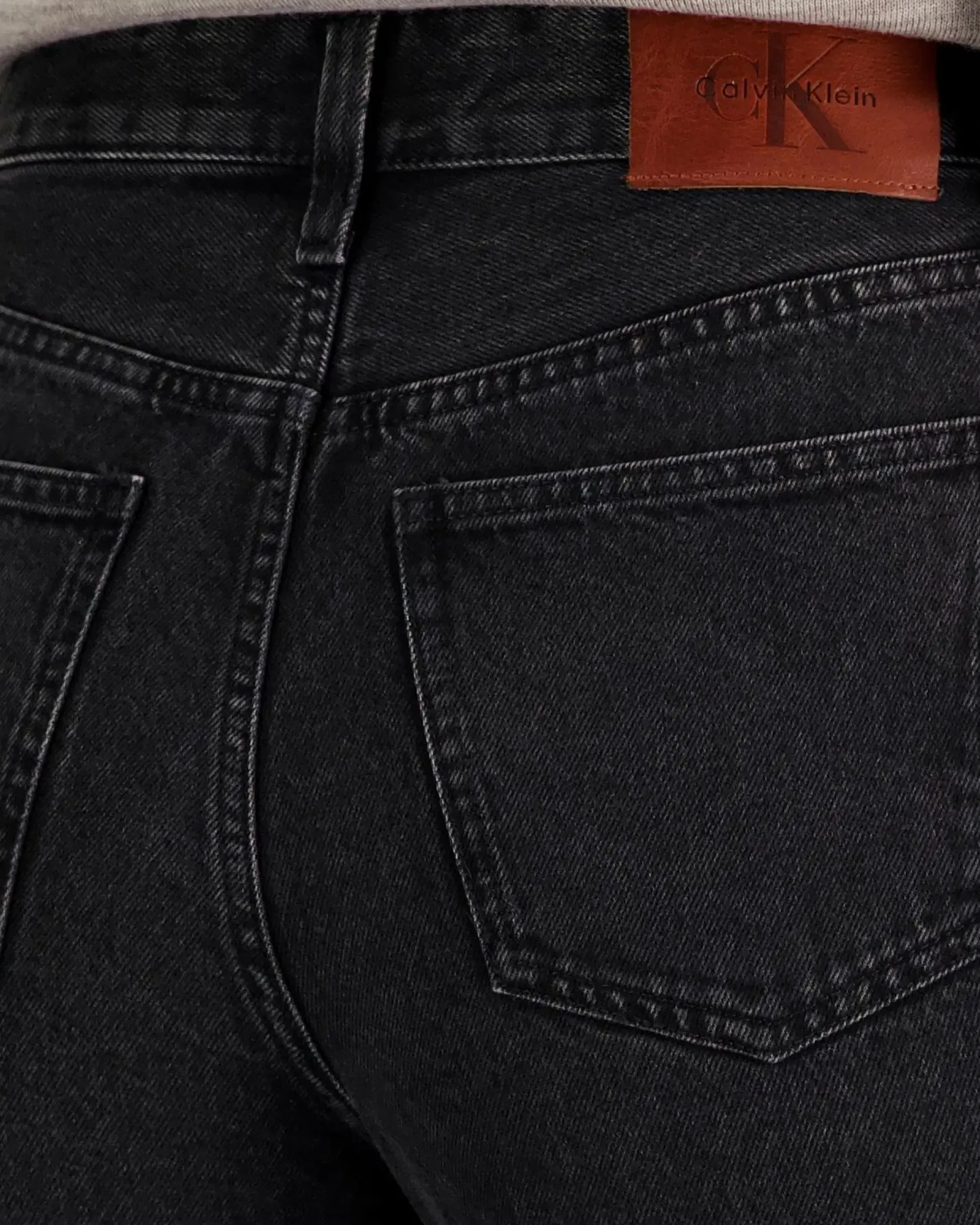 Calvin Klein Jeans barrel jean ck essential black farkut