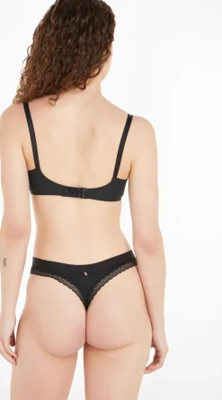 Calvin Klein t-paitaliivit