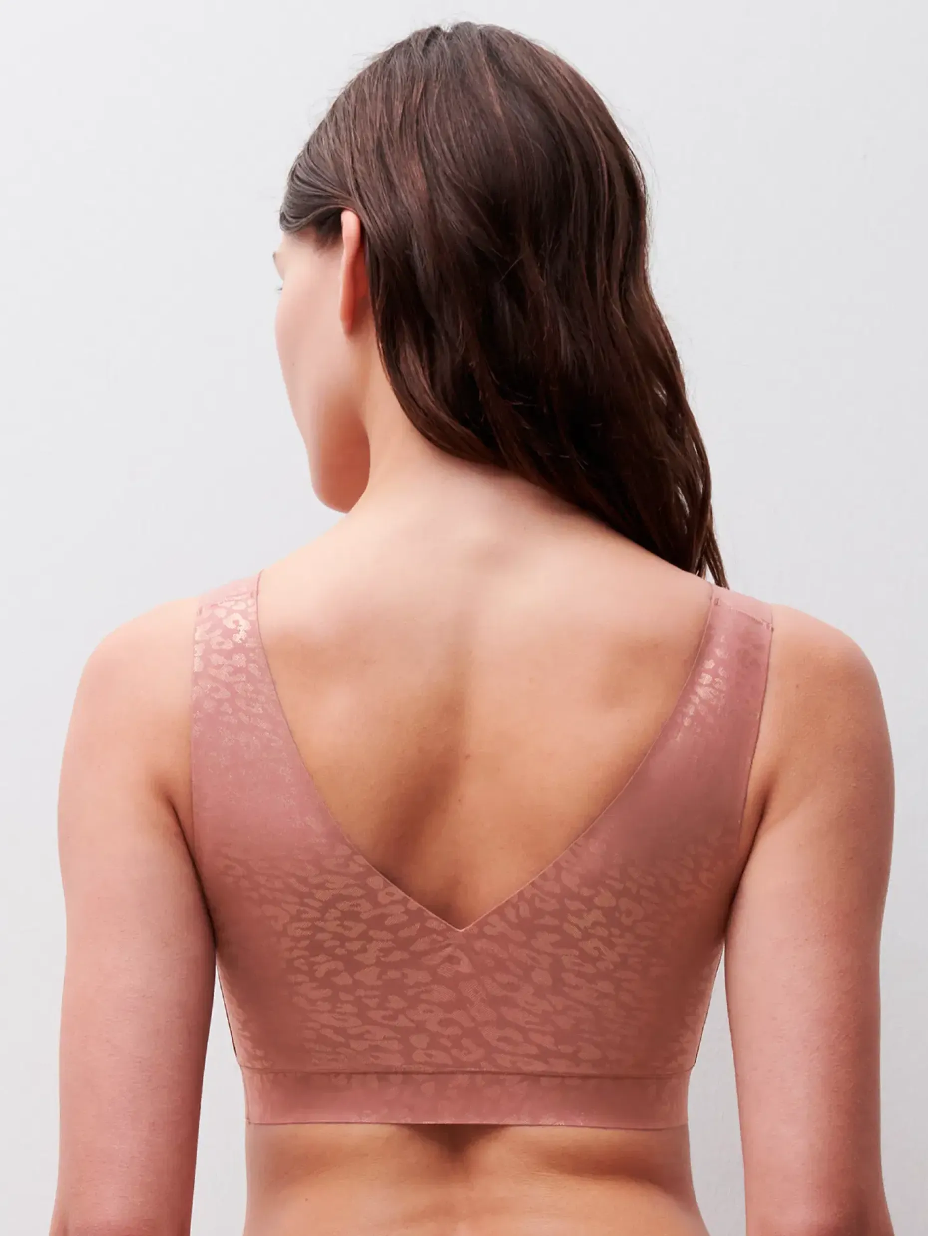 Chantelle Soft Strech Padded top v-neck