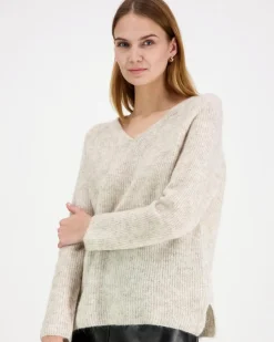 Claire Petrusjka mohair villa v-naulepaita