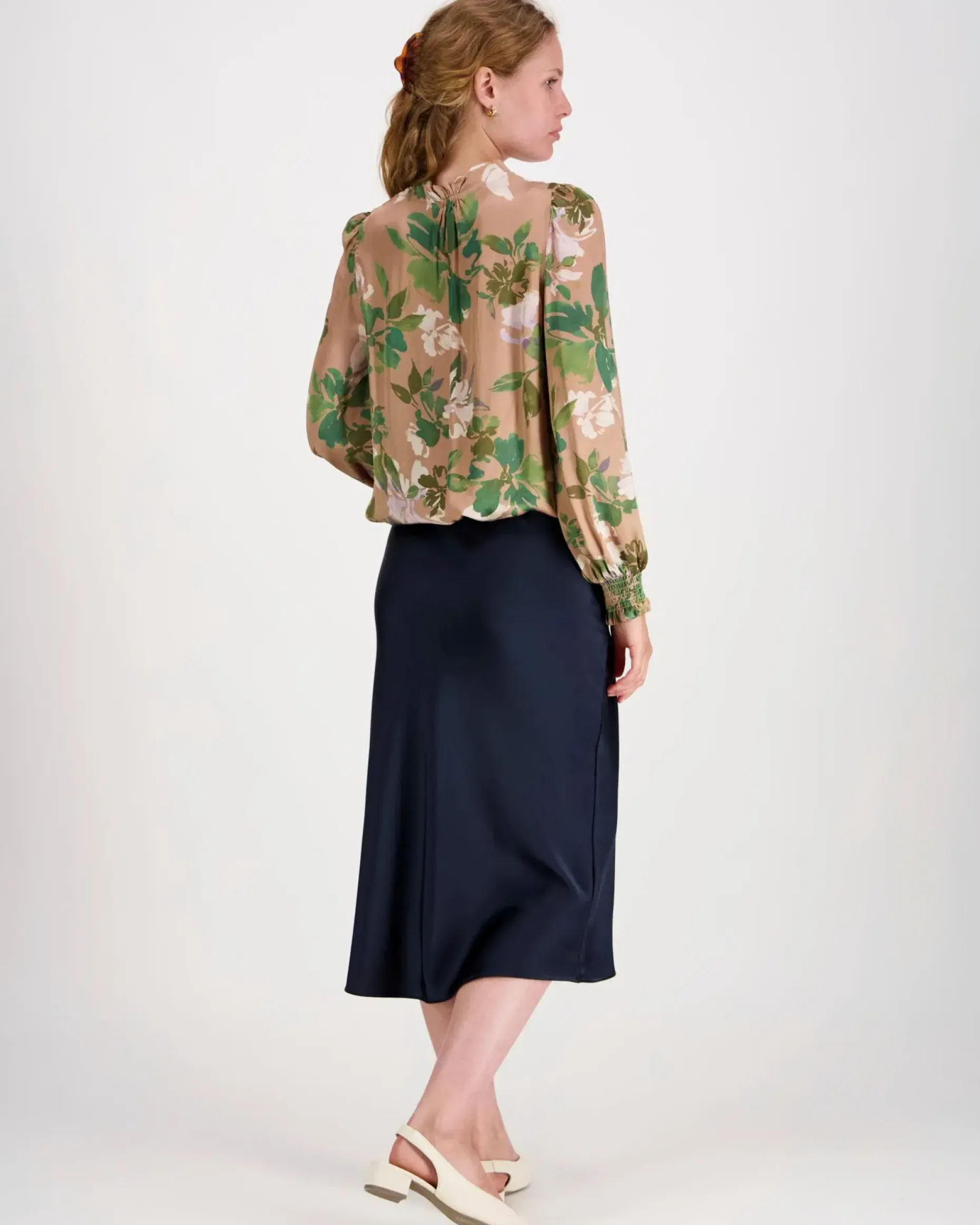 Claire Raquel floral kuosipusero