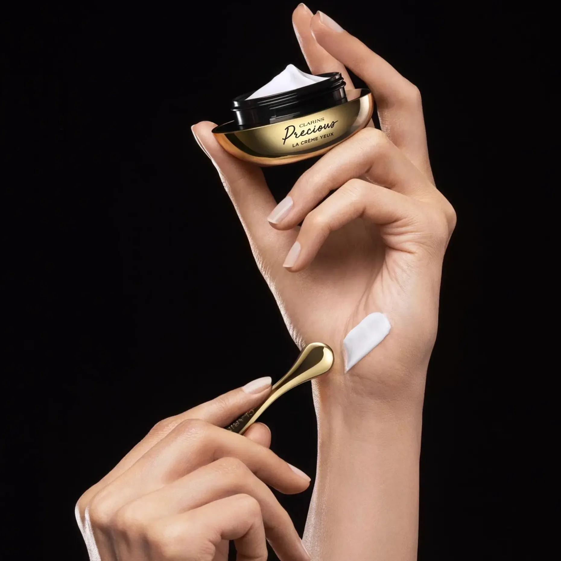 Clarins Precious La Crème Yeux Age-Defying Eye Cream silmänympärysvoide 15 ml