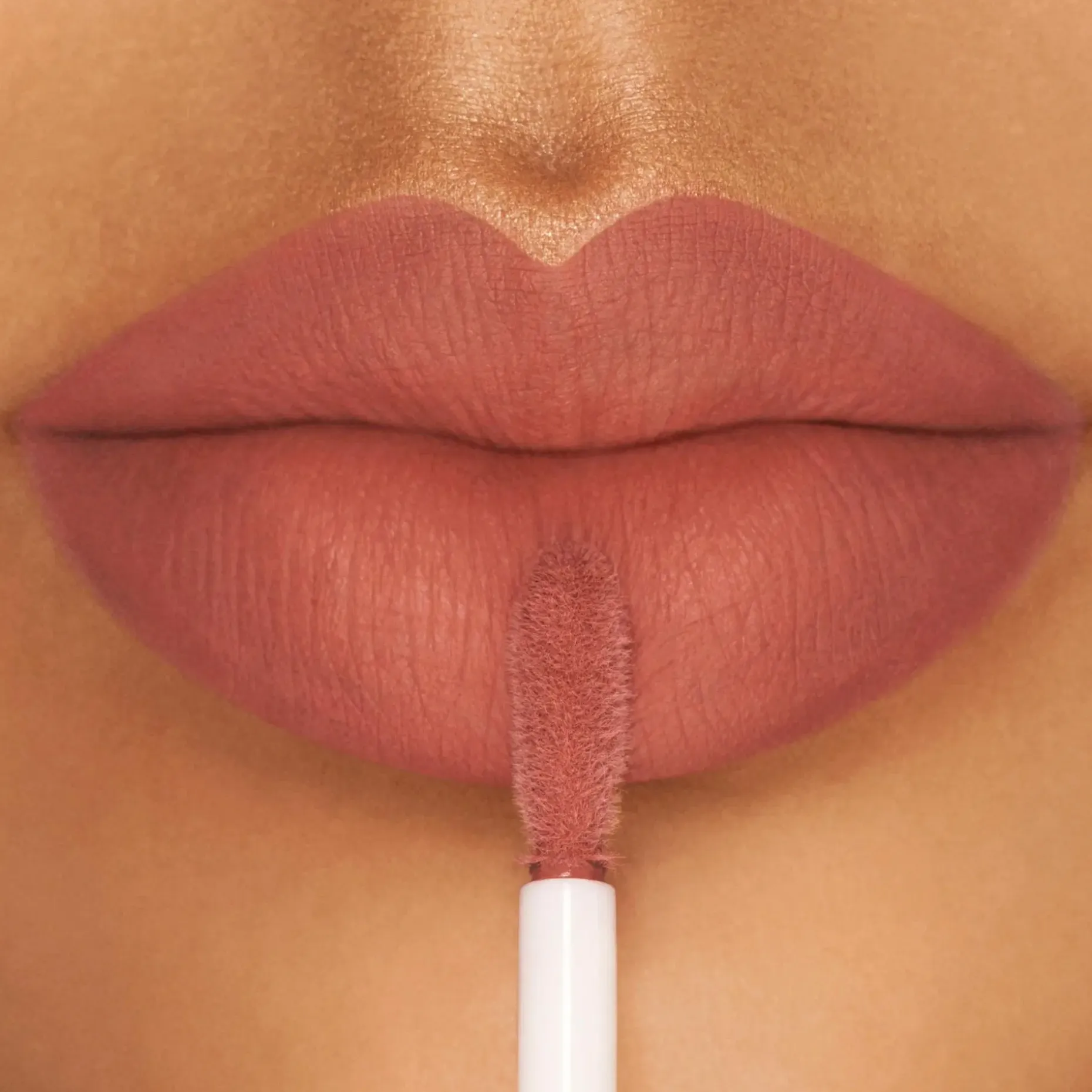 Dolce & Gabbana Everkiss Soft Matte Liquid Lipstick huulipuna 5 ml