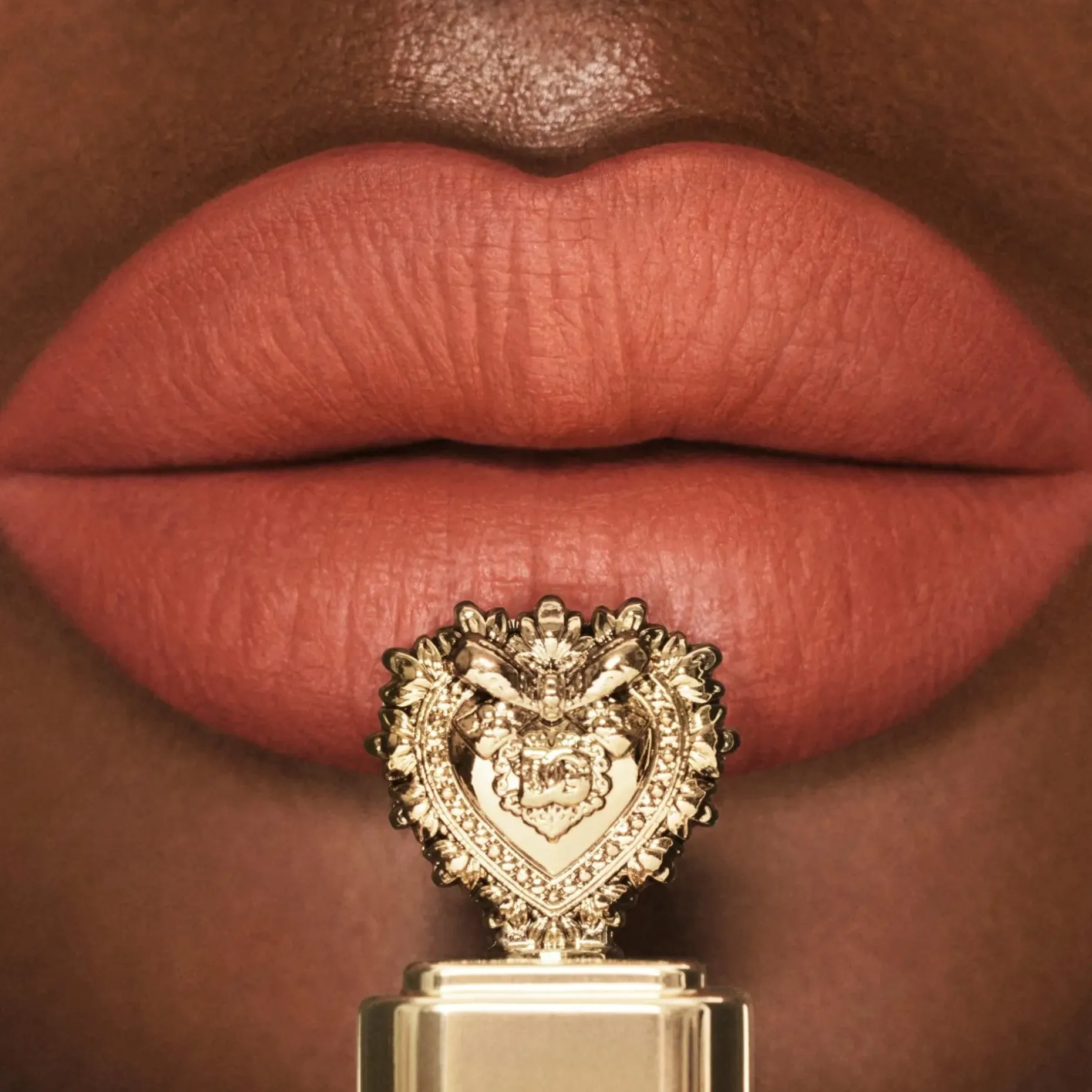 Dolce & Gabbana Everkiss Soft Matte Liquid Lipstick huulipuna 5 ml