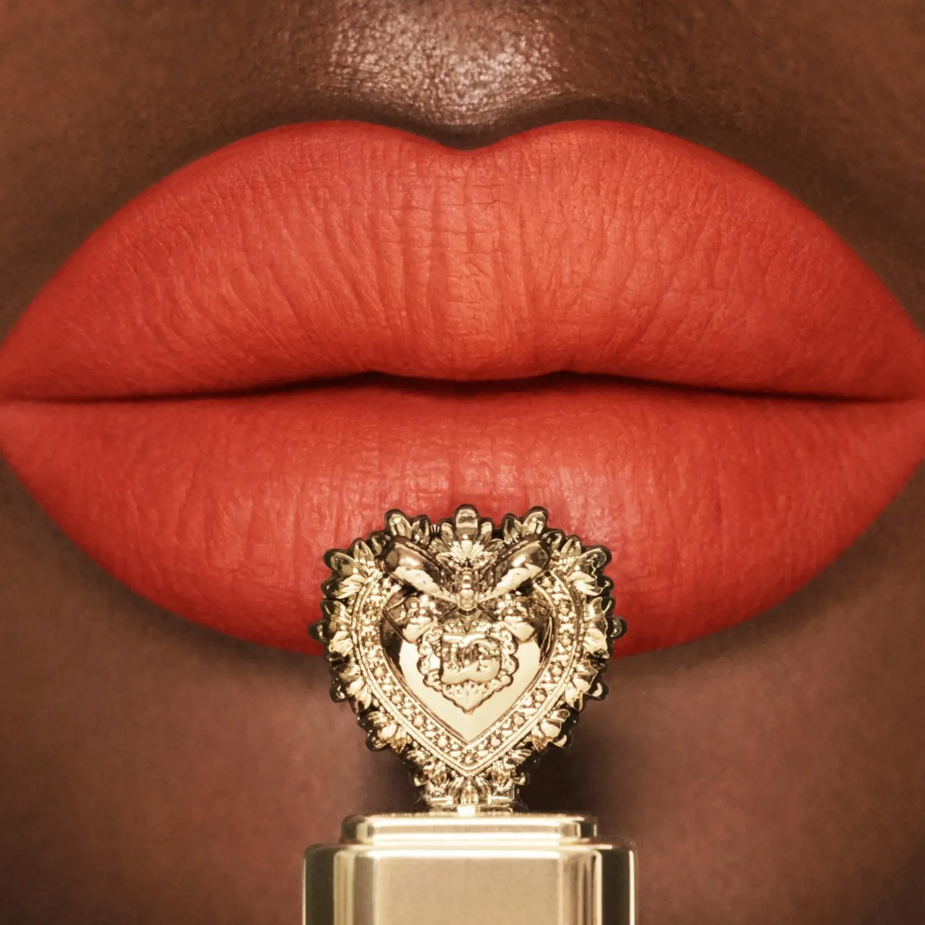 Dolce & Gabbana Everkiss Soft Matte Liquid Lipstick huulipuna 5 ml