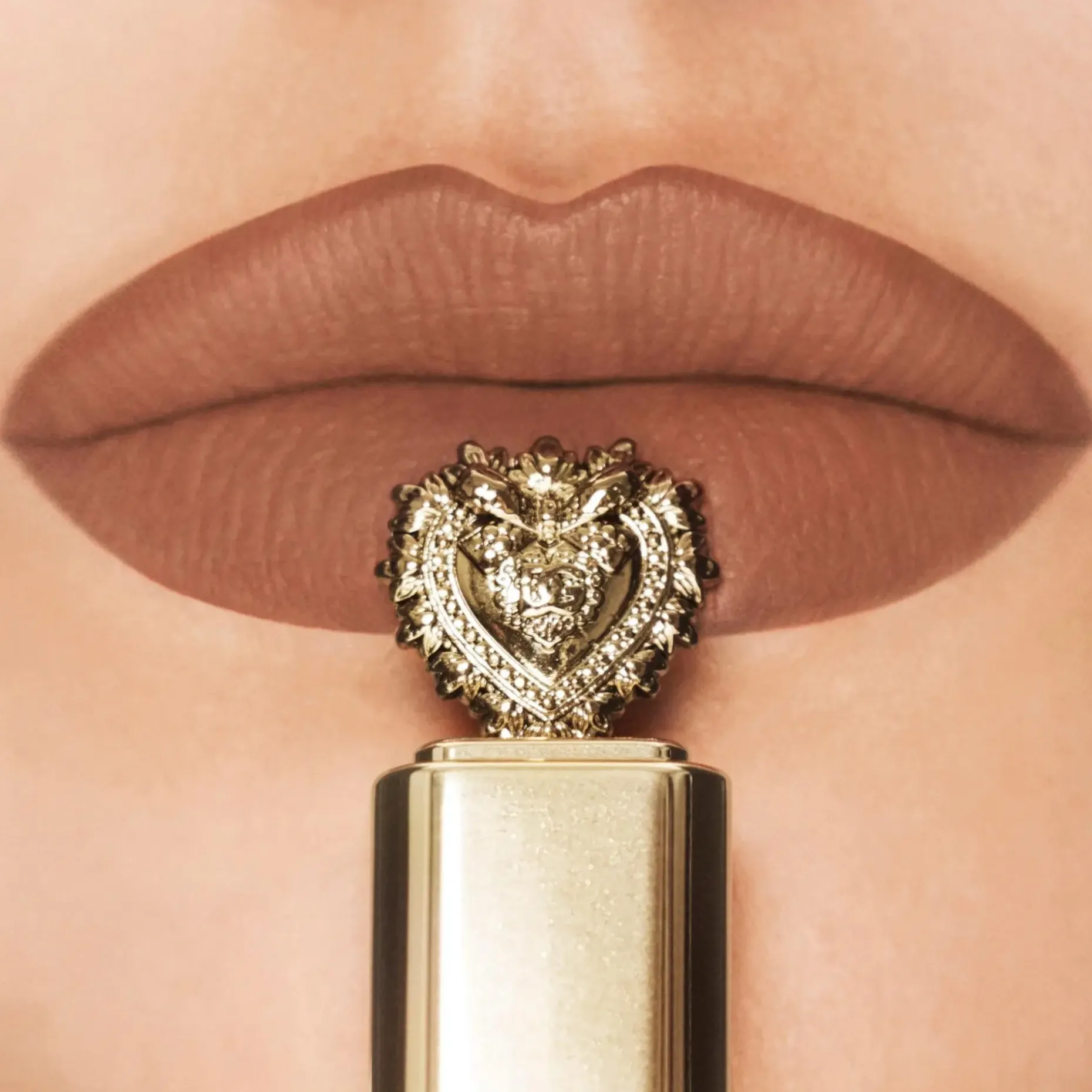 Dolce & Gabbana Everkiss Soft Matte Liquid Lipstick huulipuna 5 ml