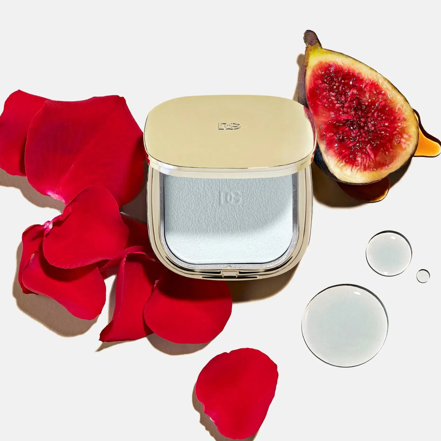 Dolce & Gabbana Fig Skin Perfector Shine Control Blurring Powder viimeistelypuuteri 6,5 g
