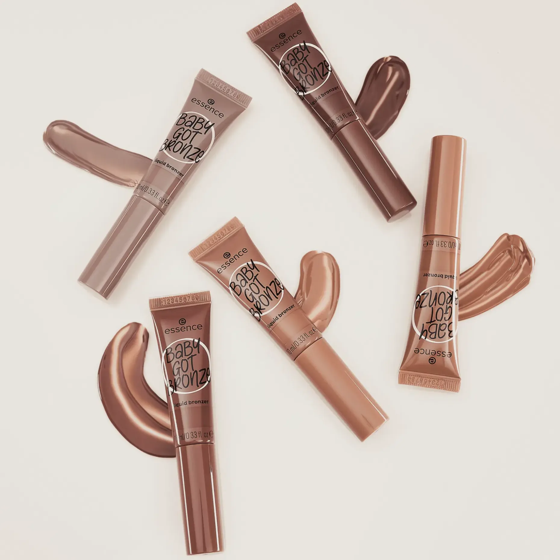 essence BABY GOT BRONZE nestemäinen aurinkopuuteri 10 ml