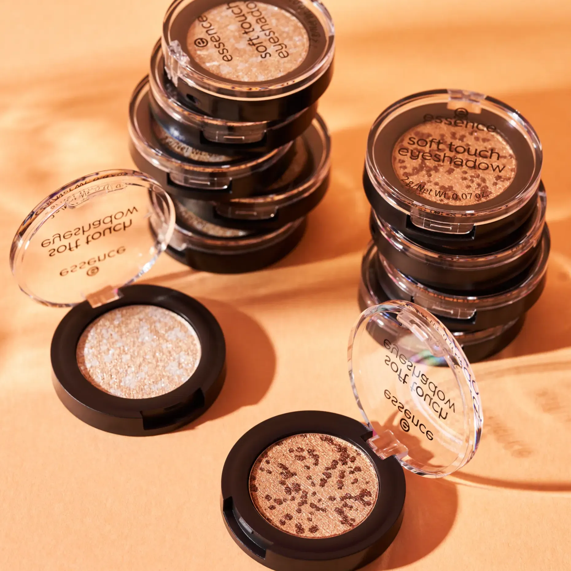 essence soft touch eyeshadow luomiväri 2 g