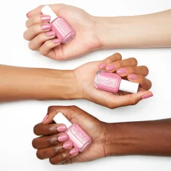 essie 17 Much, muchi -kynsilakka 13,5ml