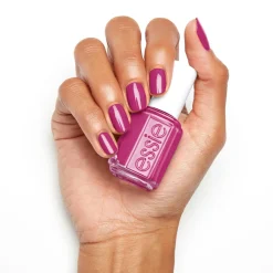 essie 820 swoon in the lagoon kynsilakka 13,5 ml