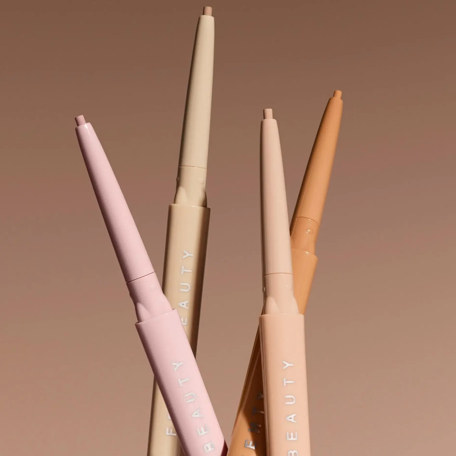 Fine Linez Lash Line-Enhancing Eyeliner silmänrajauskynä 0.1 gr
