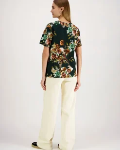 Kaiko Rose Yard Green The t-paita
