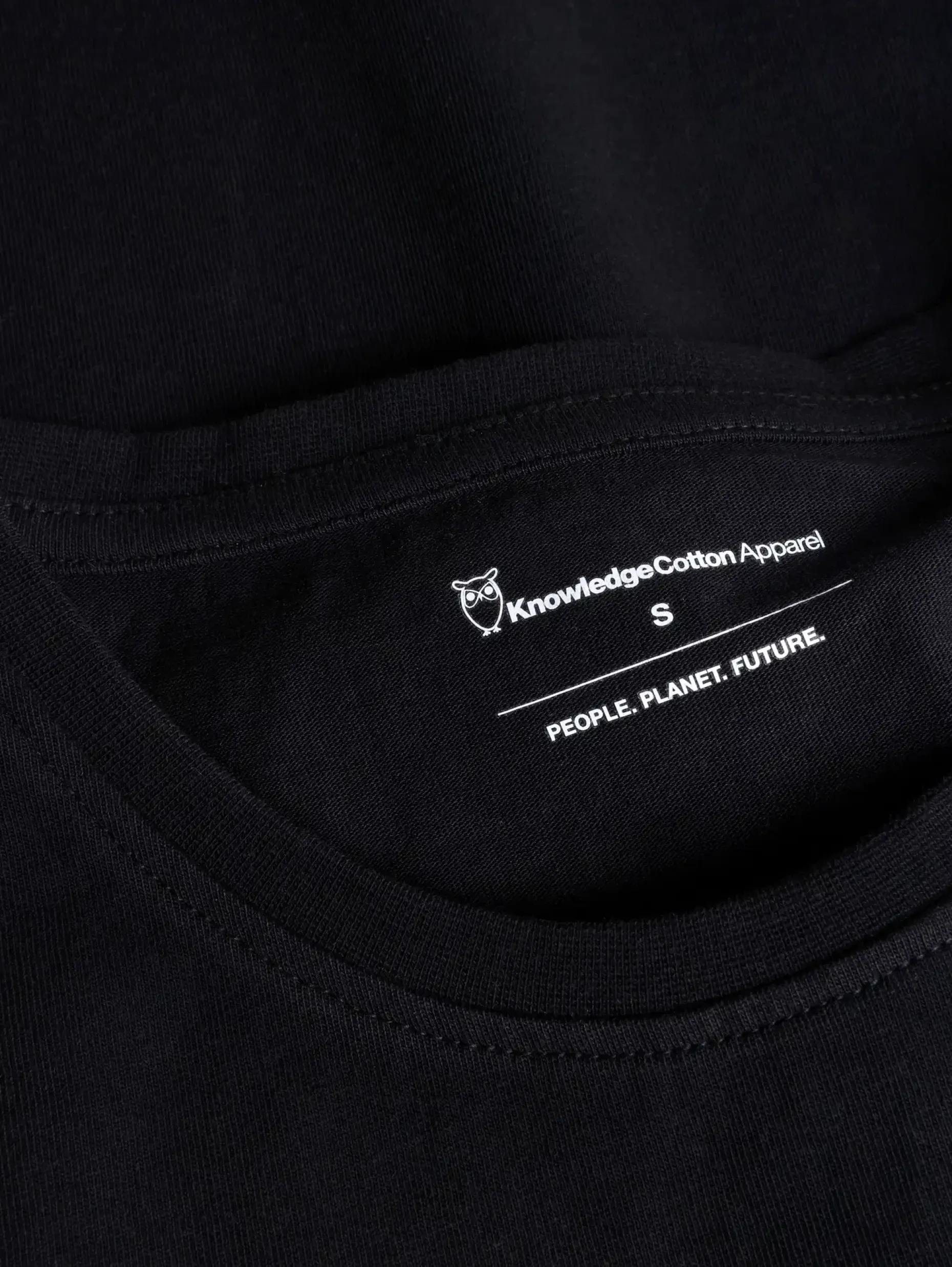 Knowledge Cotton Apparel Basic Badge t-paita