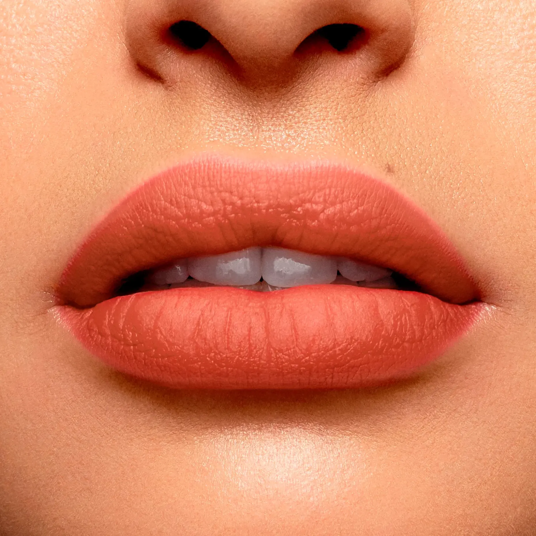 Lancôme L'Absolu Rouge Intimatte huulipuna