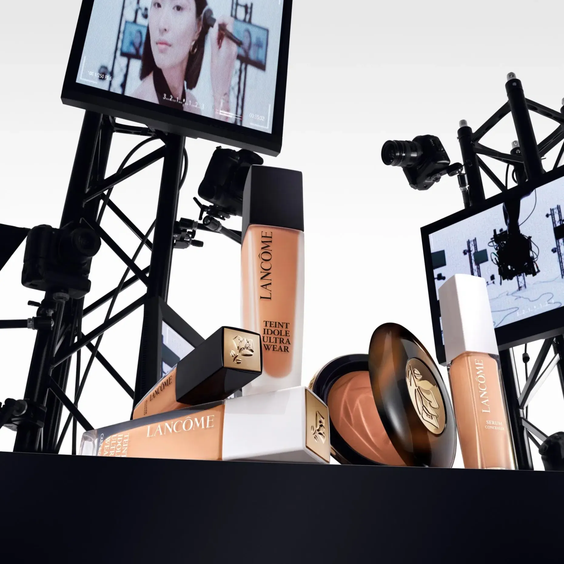Lancôme Teint Idole Ultra Wear C.E. Skin Transforming Bronzer aurinkopuuteri 10 g