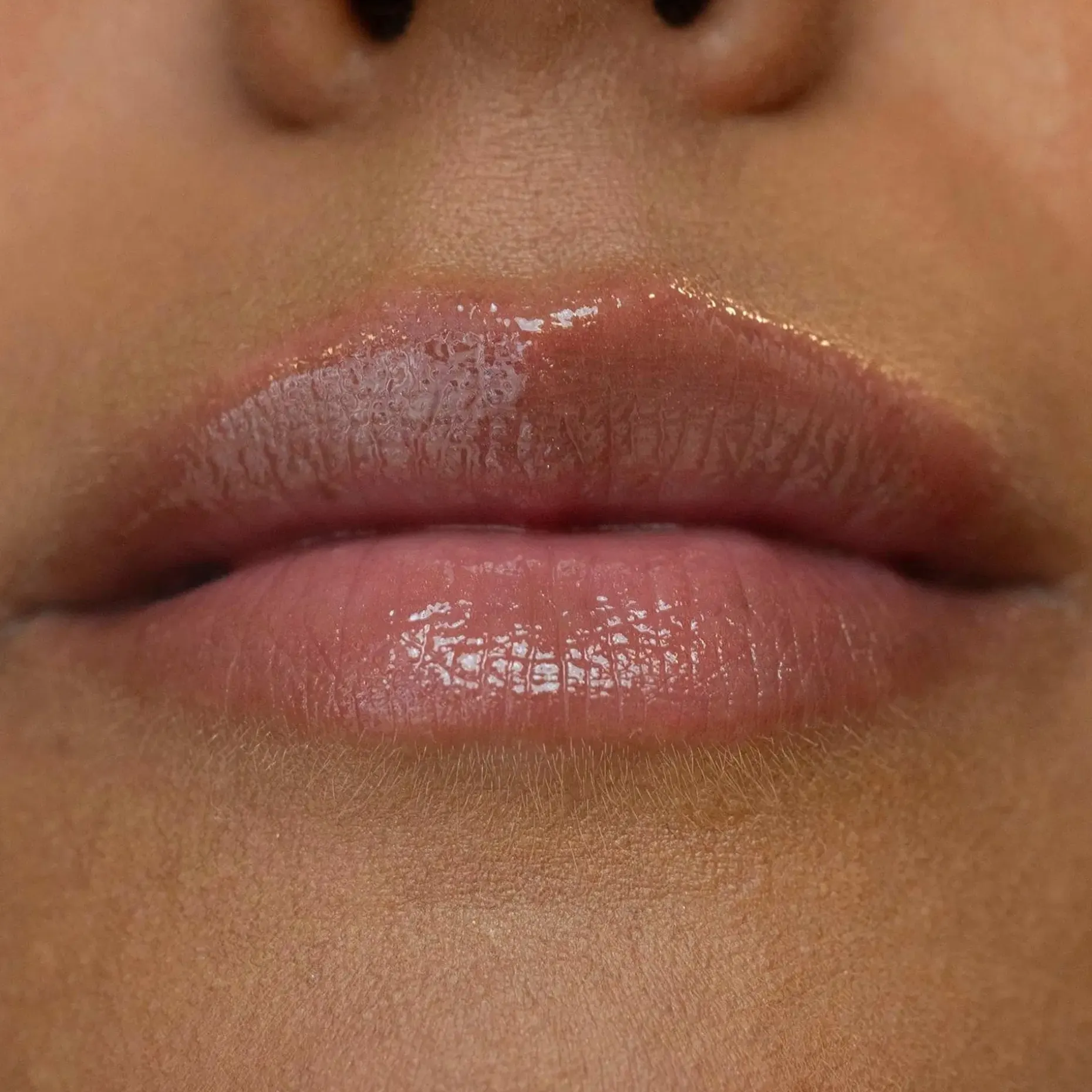 LH cosmetics Plush -huulikiilto 10 ml