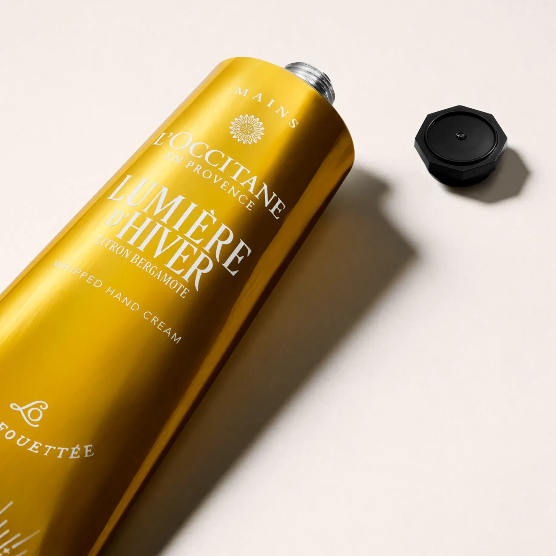 L'Occitane Shea Midday Lumiére D’Hiver käsivoide 150ml