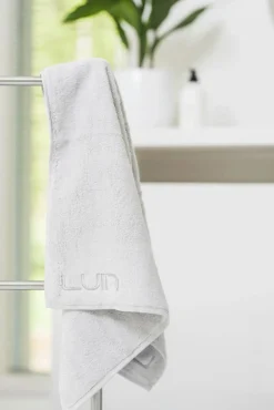 Luin Living Your Home Your Spa käsipyyhe 50x80 cm pearl grey