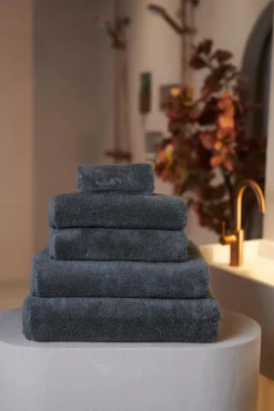Luin Living Your Home Your Spa kylpypyyhe 70x140 cm granite