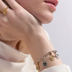 Lumoava Charm ranneketju