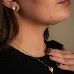 Lumoava Lily sydän riipus