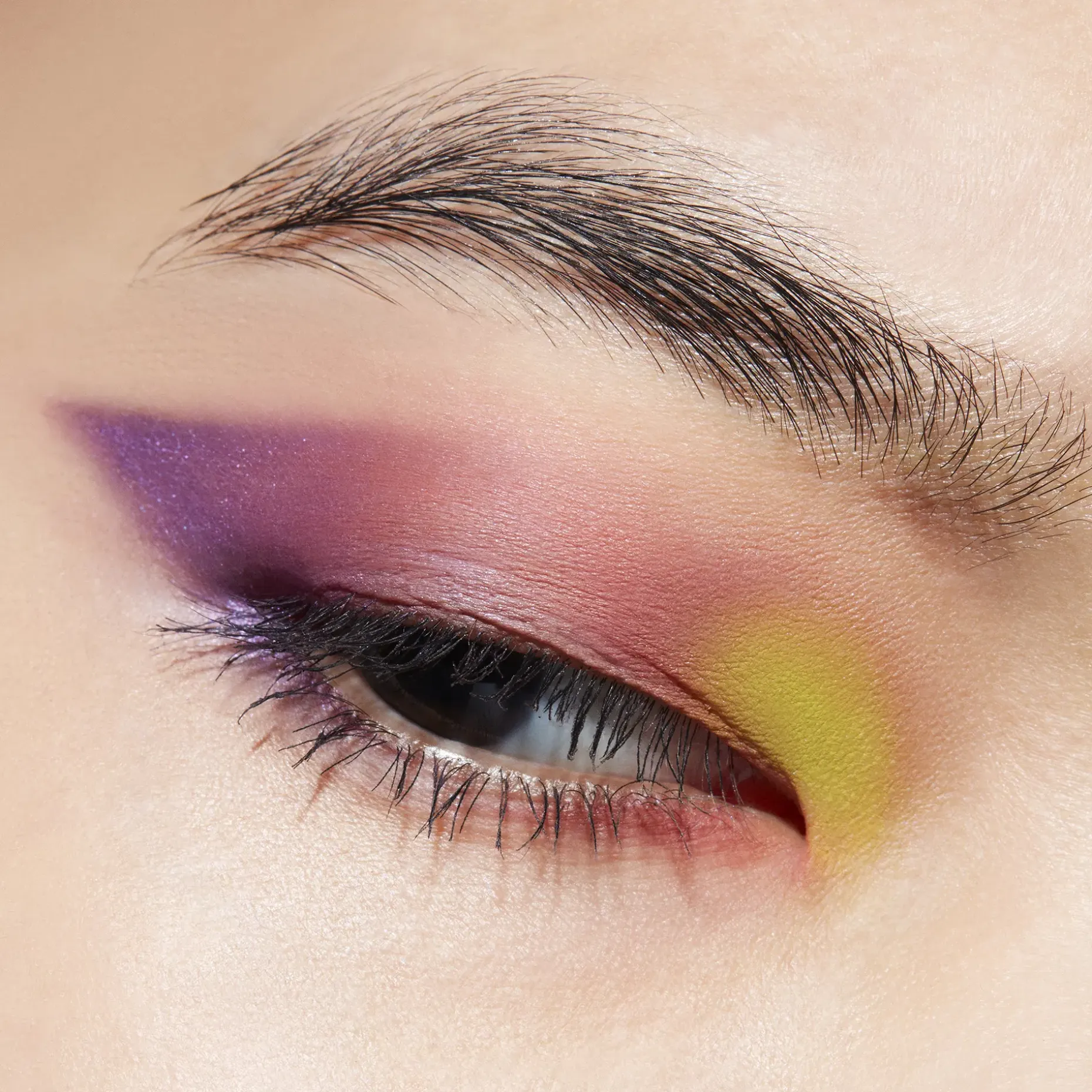 MAC Connect In Colour x12 Eye Shadow Palette luomiväripaletti 12,2 g
