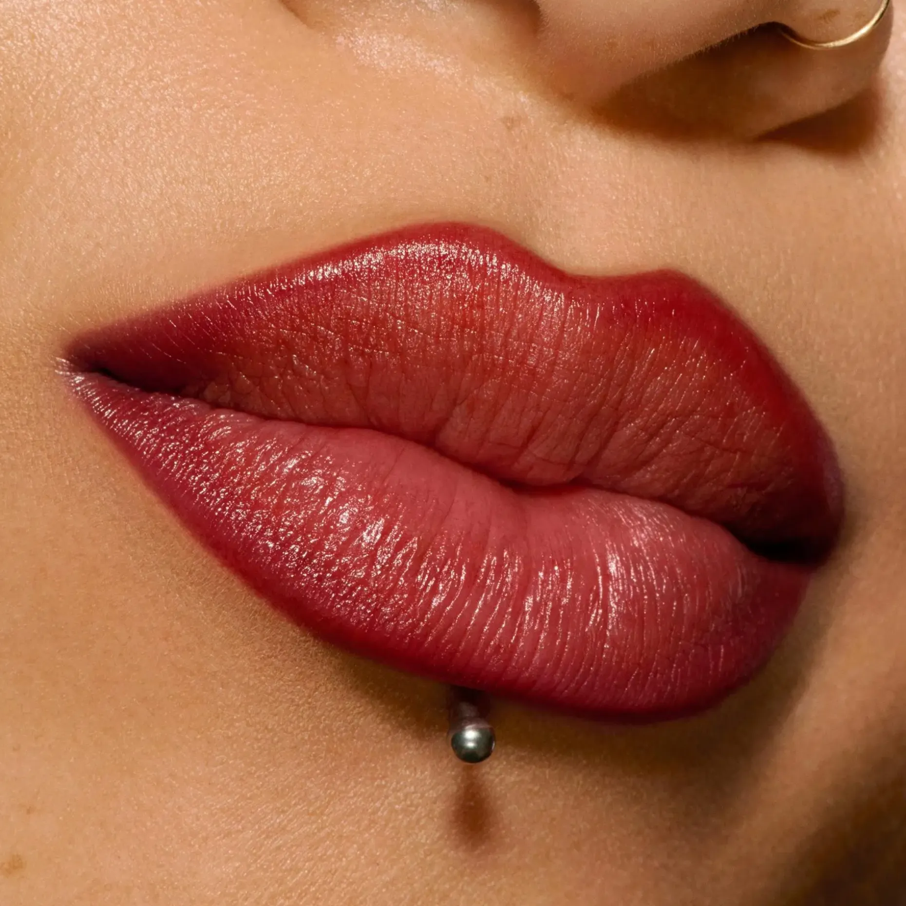 MAC Cosmetics Lipglazer Glossy Liner -huultenrajauskynä 0,25 g