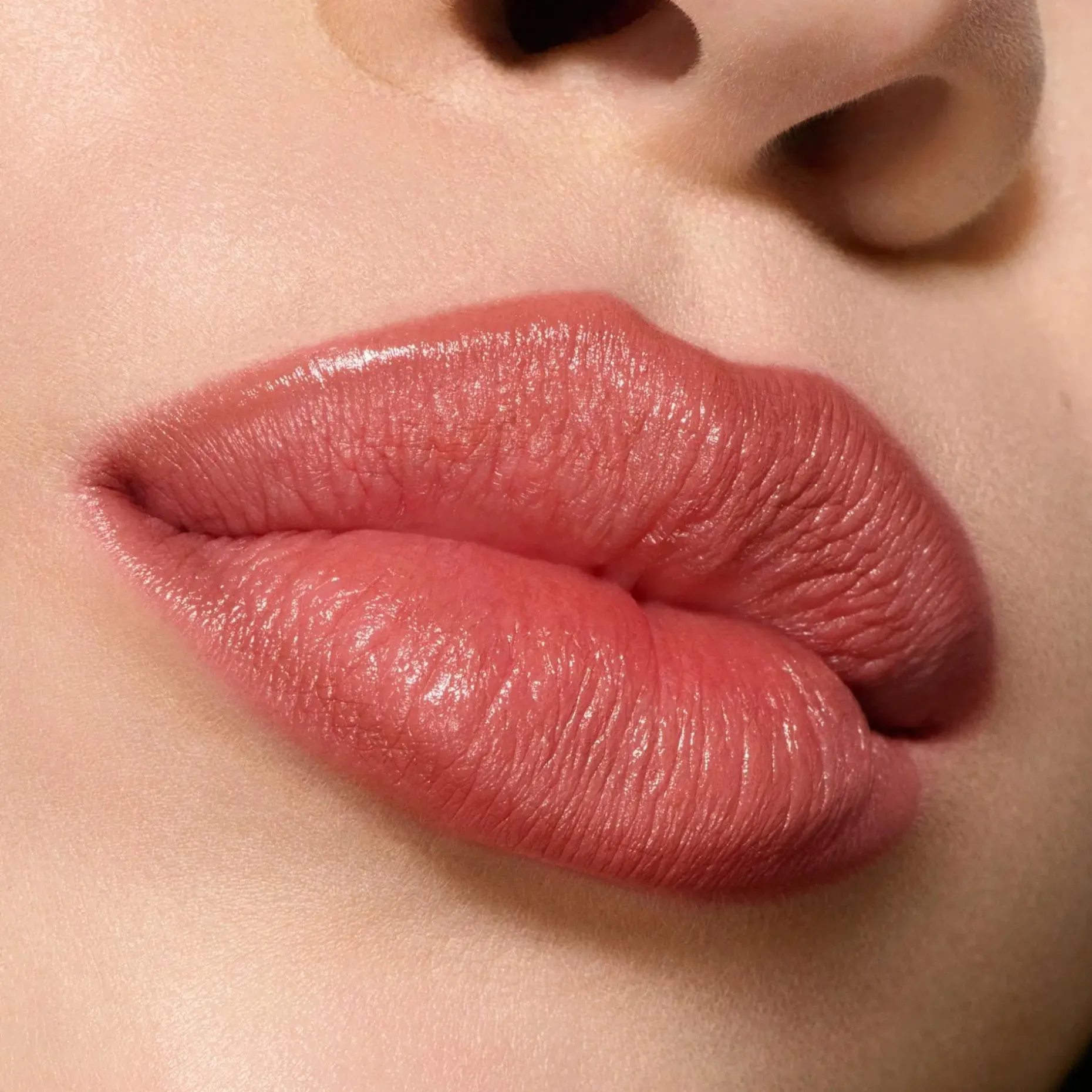 MAC Cosmetics Lipglazer Glossy Liner -huultenrajauskynä 0,25 g