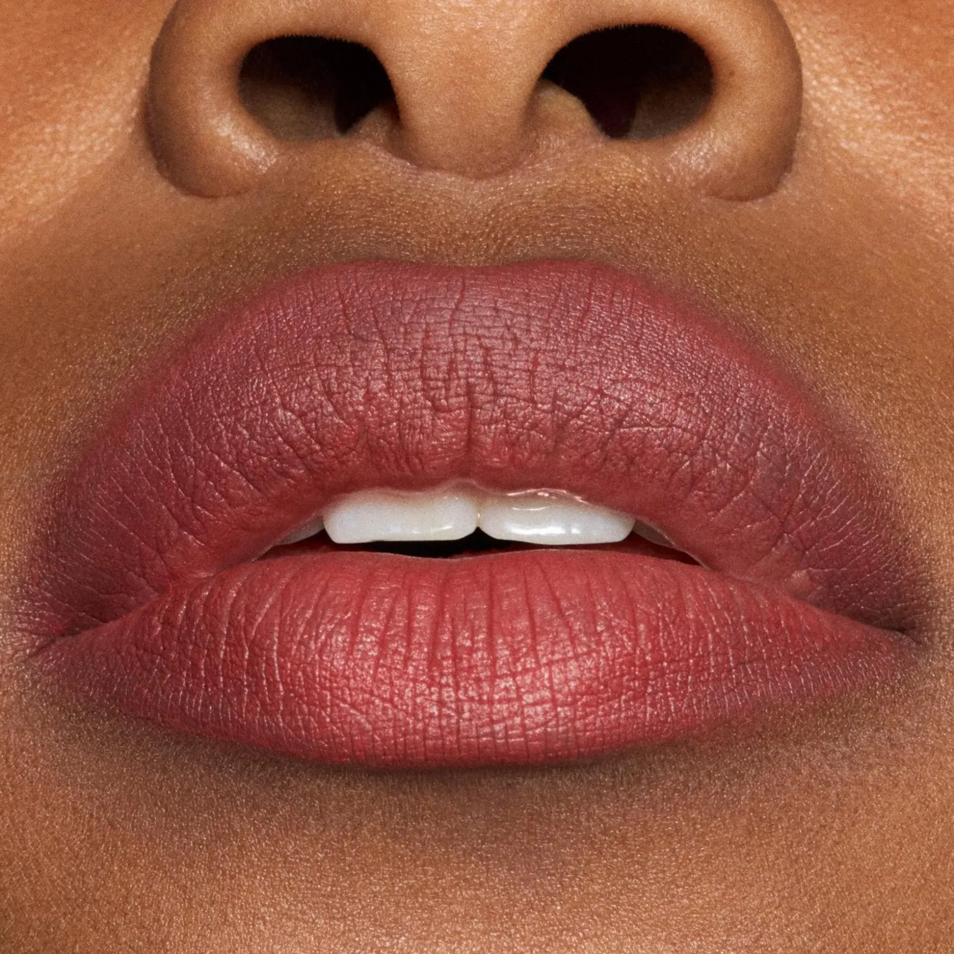 MAC Cosmetics Powder Kiss Hazy Matte Lipstick -huulipuna 3,5 g