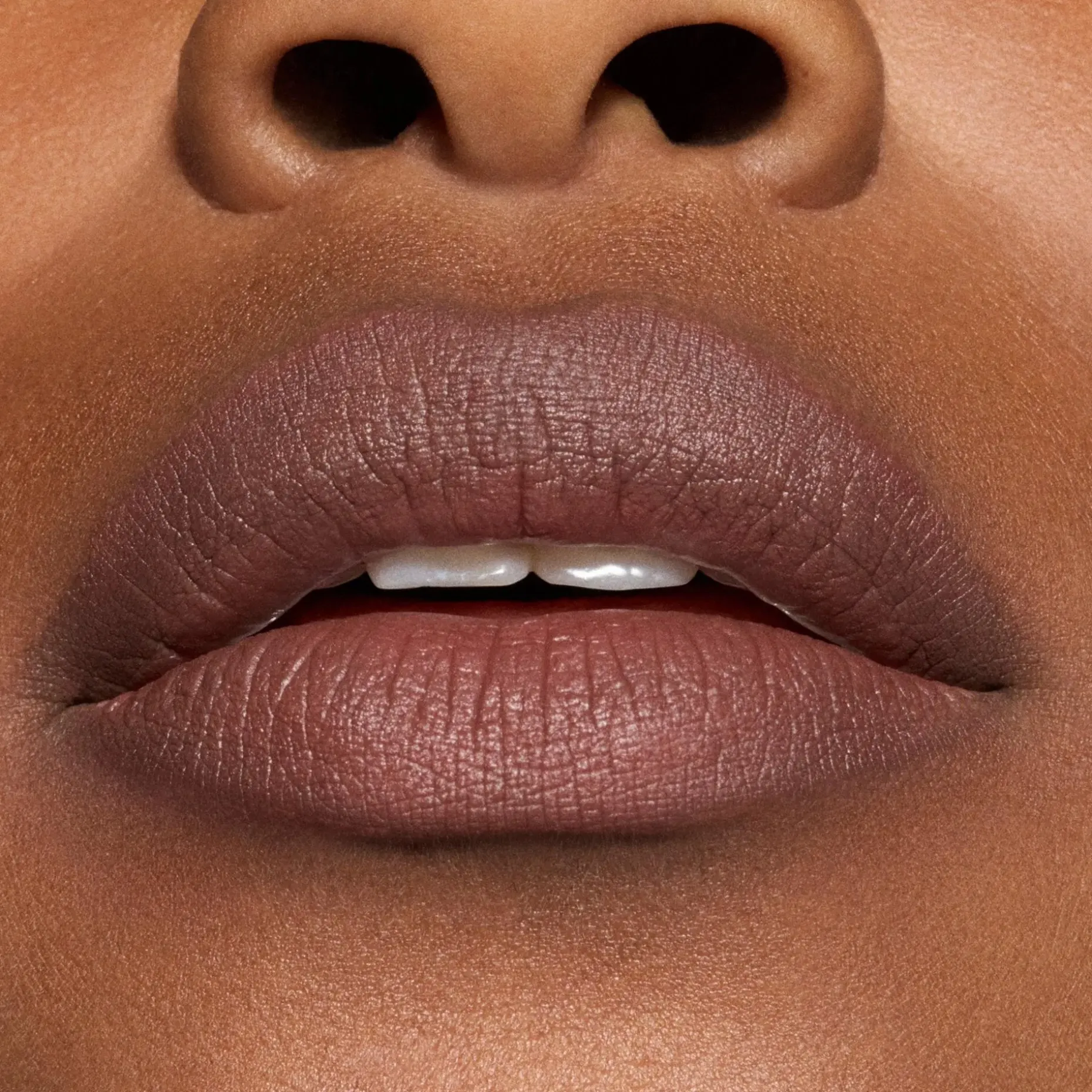 MAC Cosmetics Powder Kiss Hazy Matte Lipstick -huulipuna 3,5 g