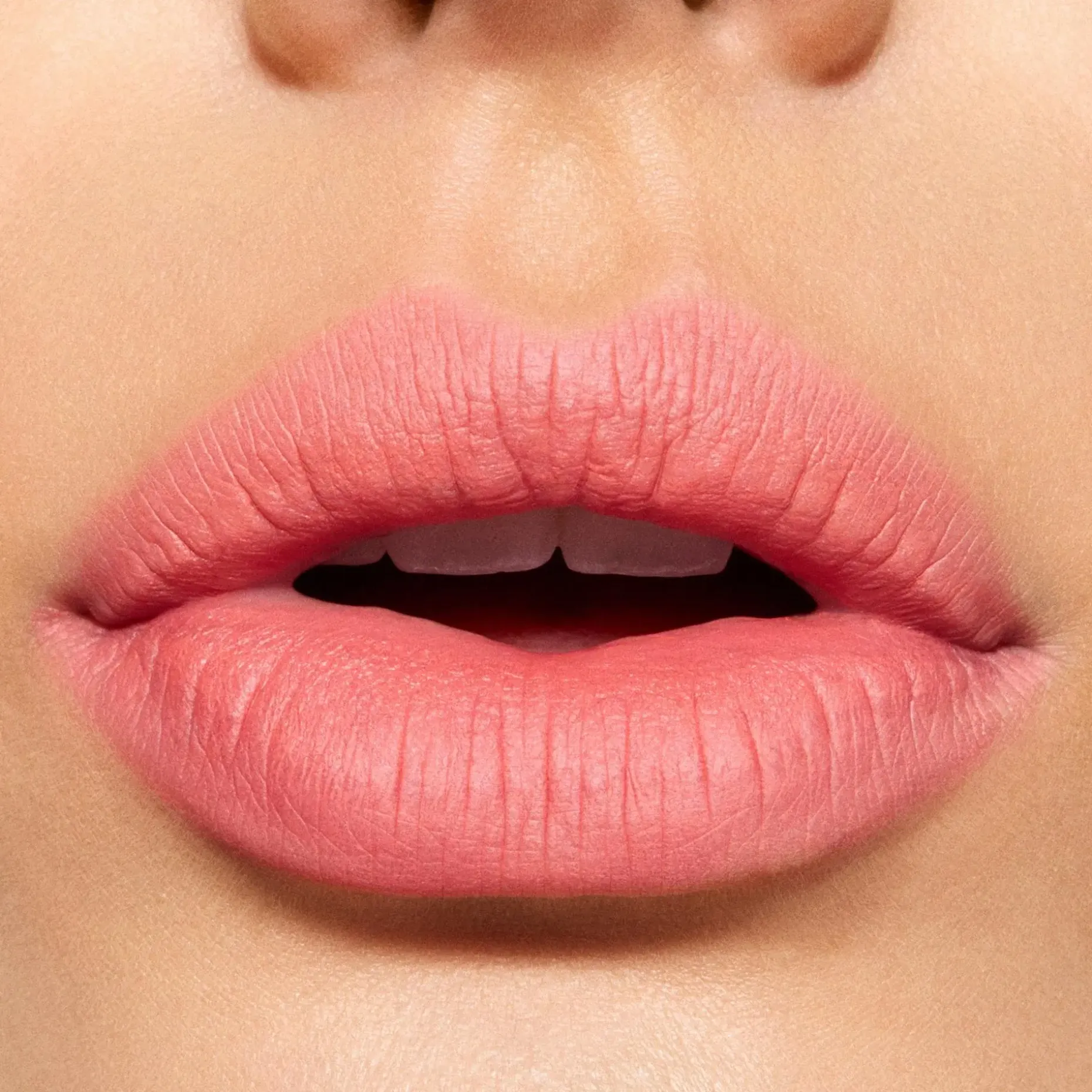 MAC Cosmetics Powder Kiss Hazy Matte Lipstick -huulipuna 3,5 g