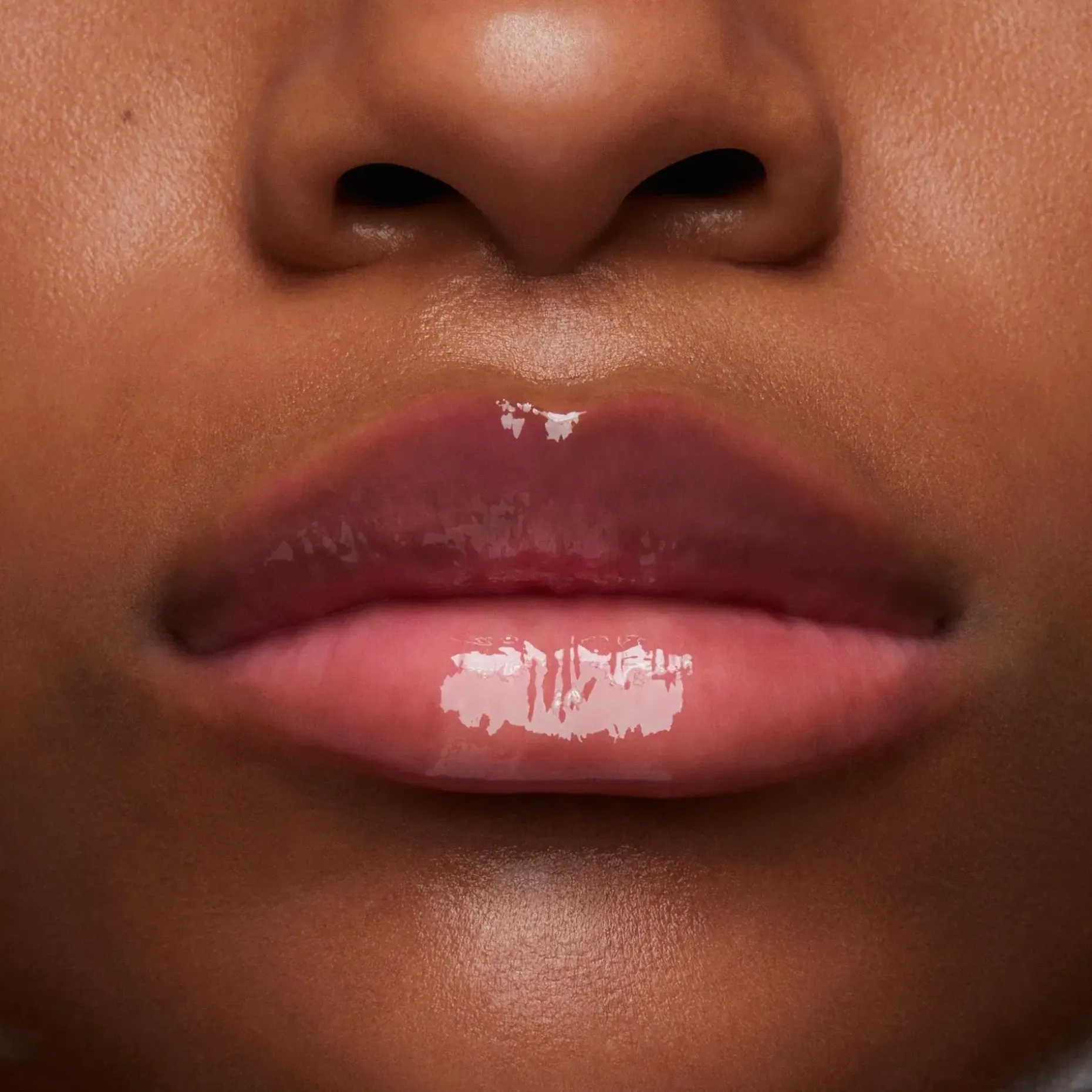 MAC Cosmetics Squirt Plumping Lipgloss Stick -huulikiilto 2,3 g