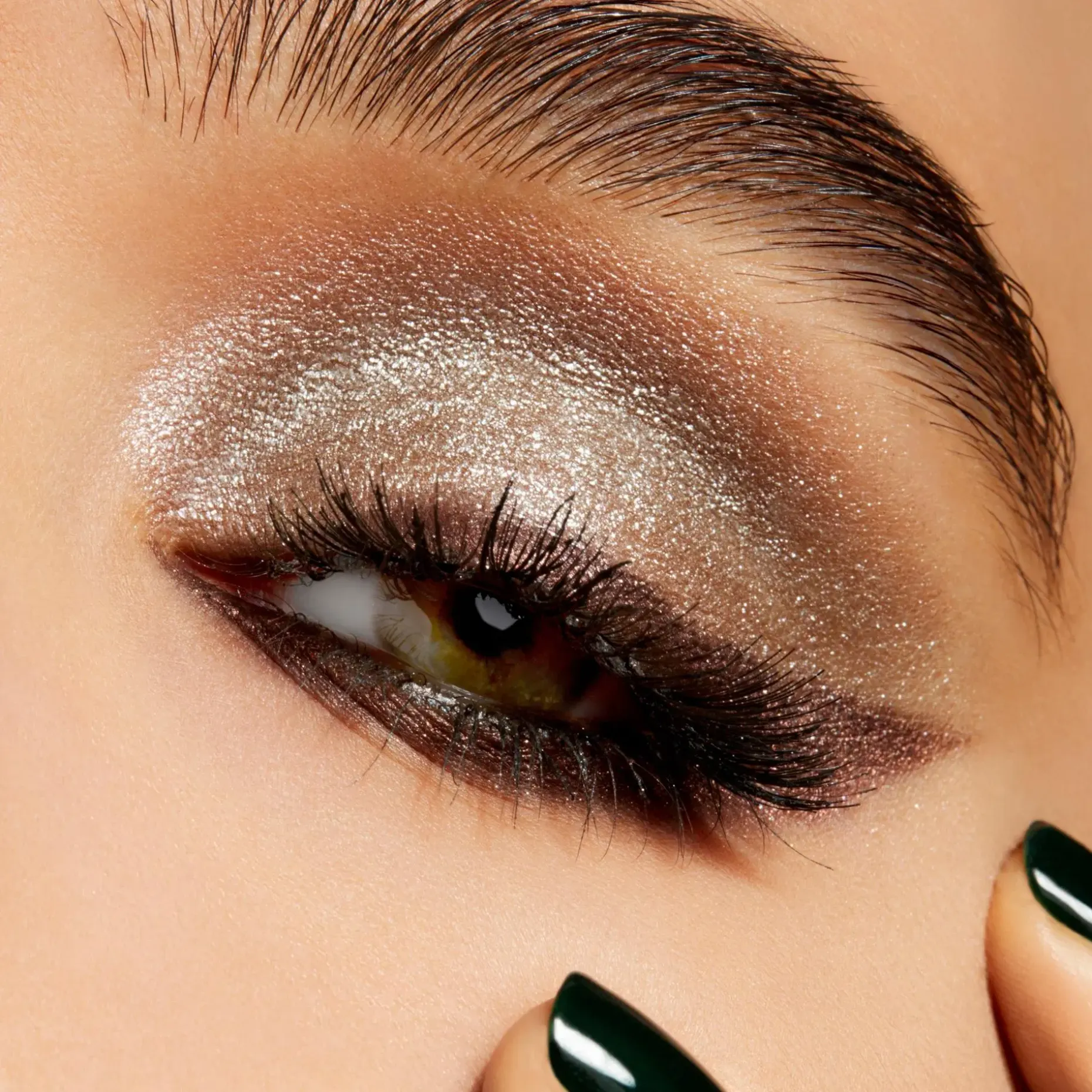 MAC Frost Eye Shadow Pro Palette luomivärinappi 1,5 g