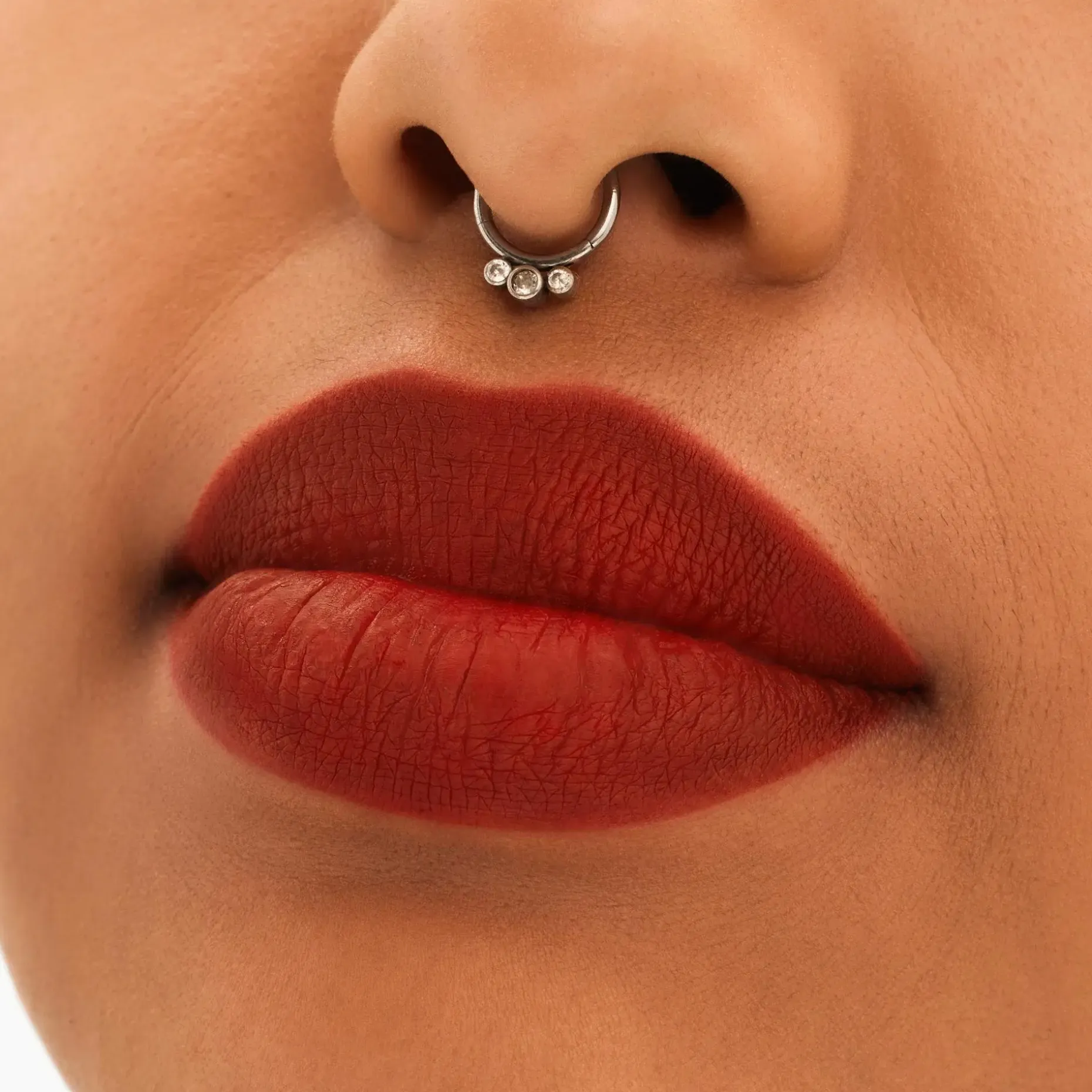 MAC Locked Kiss 24Hr Lipstick huulipuna 1,8 g