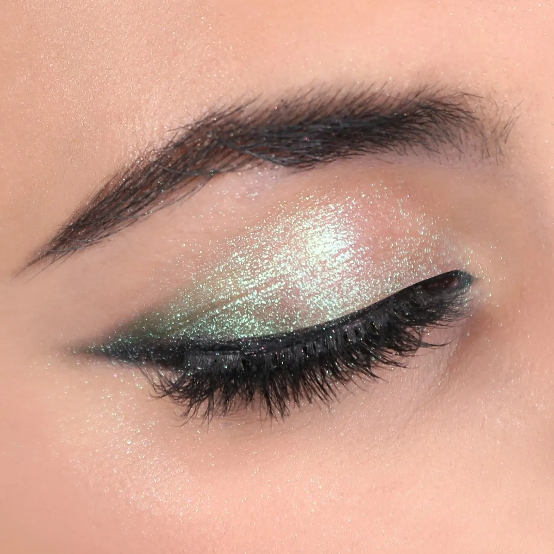MOIRA Chroma Light Shadow luomiväri 1,4 g