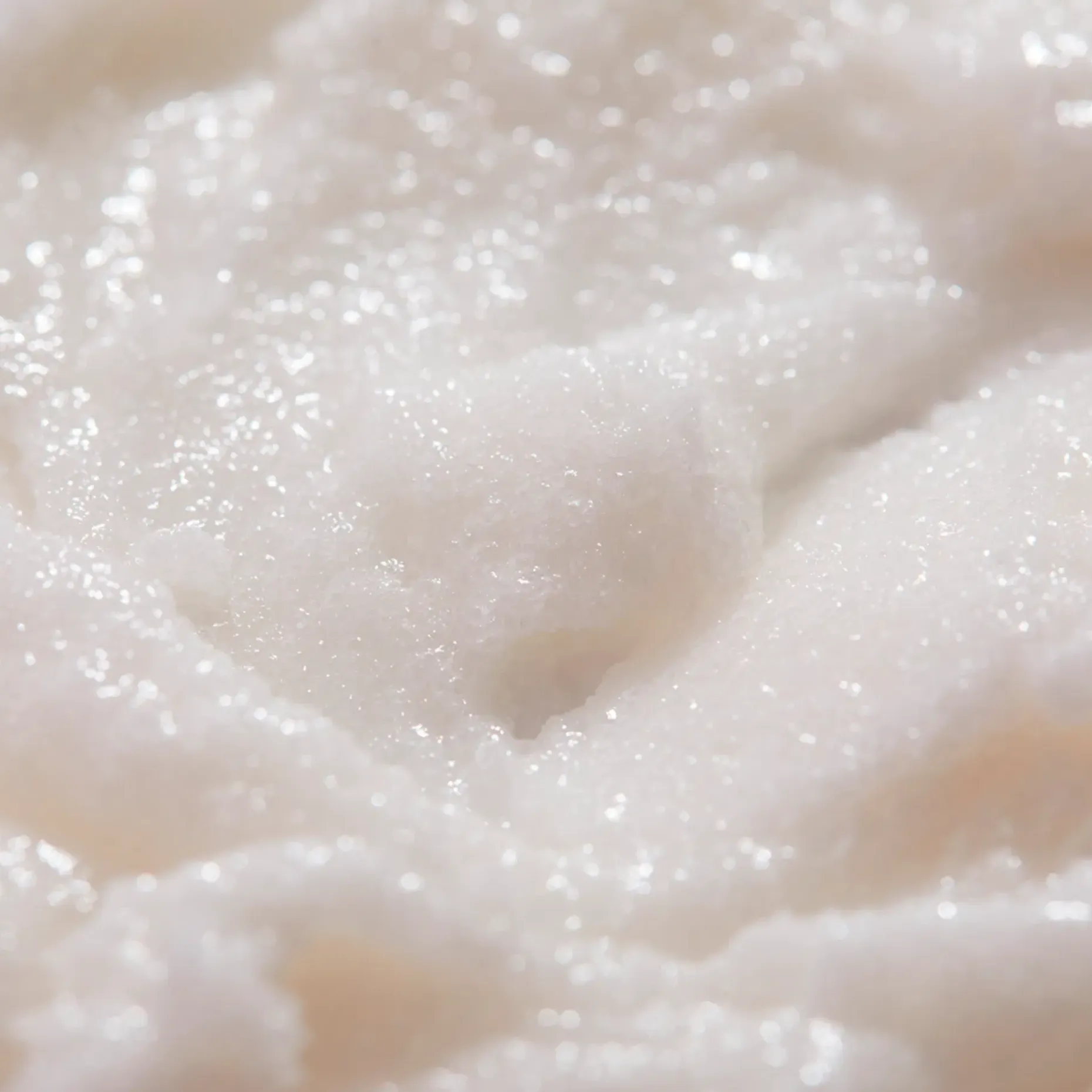 NCLA Beauty Hey, Sugar Coconut Vanilla Body Scrub vartalokuorinta 250 g
