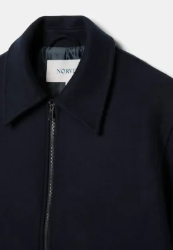 NORVIE vincent takki