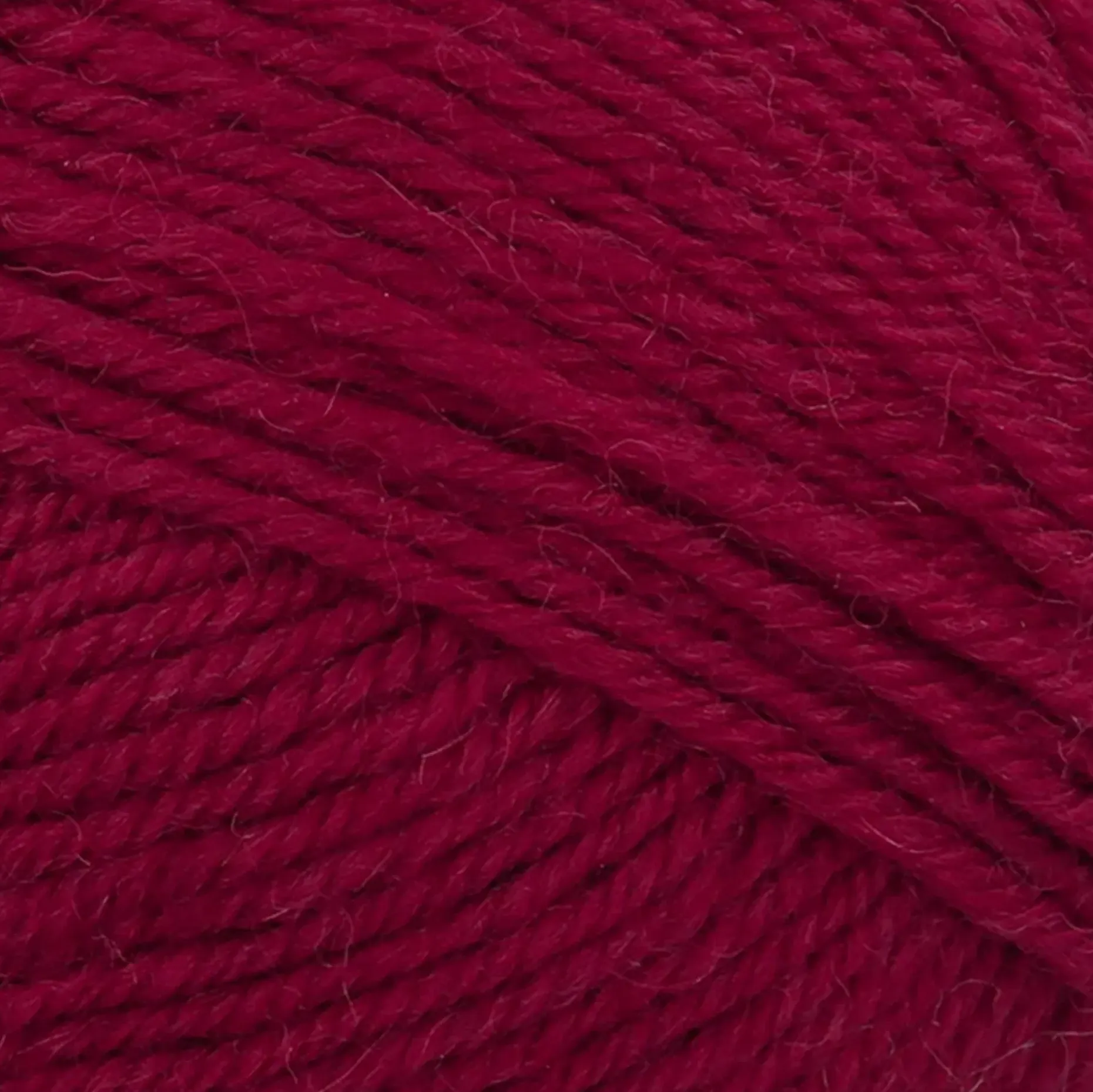 Novita 7 Veljestä 100g 587 karpalo