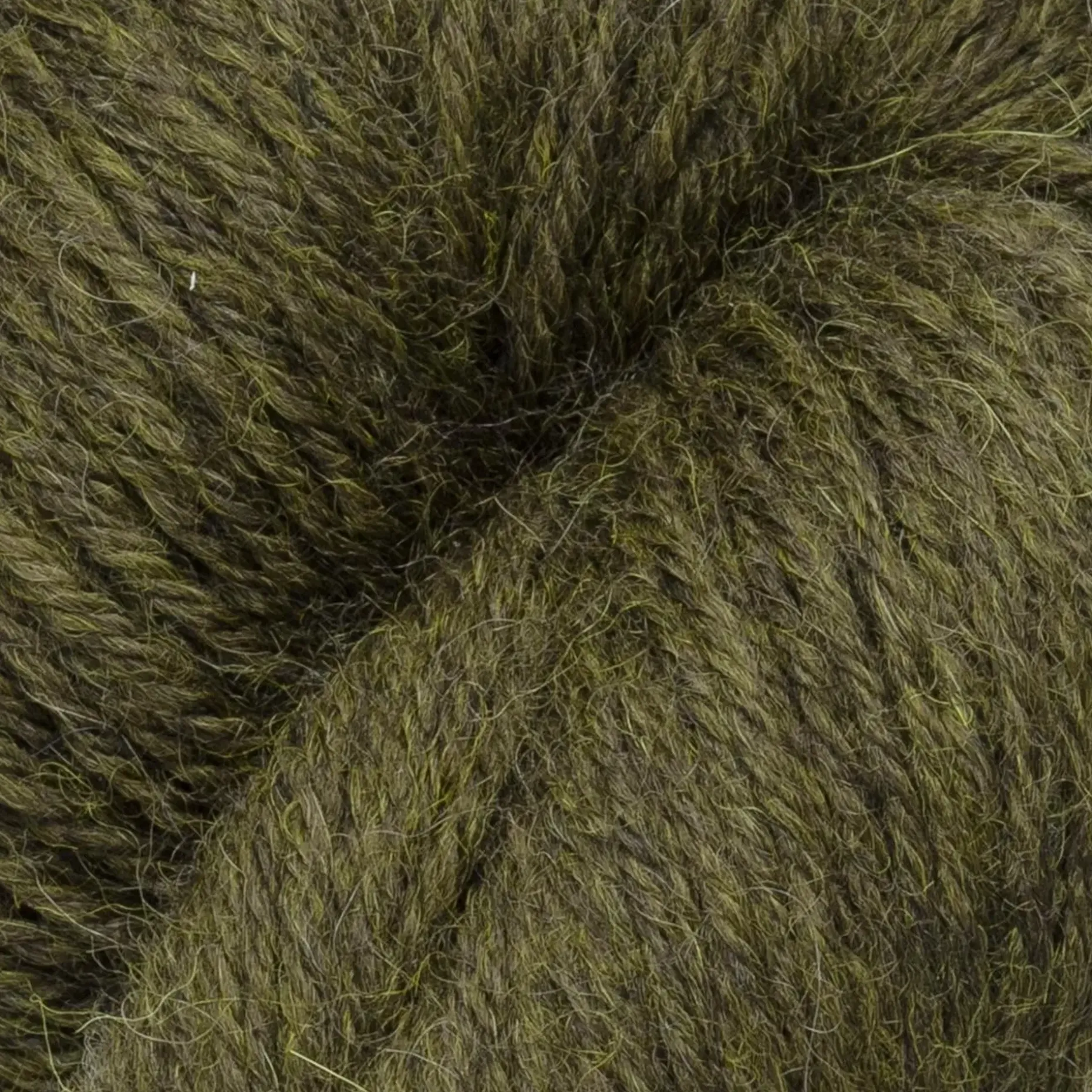 Novita lanka Novita x Laine DK 100 g Earthy Olive 3401